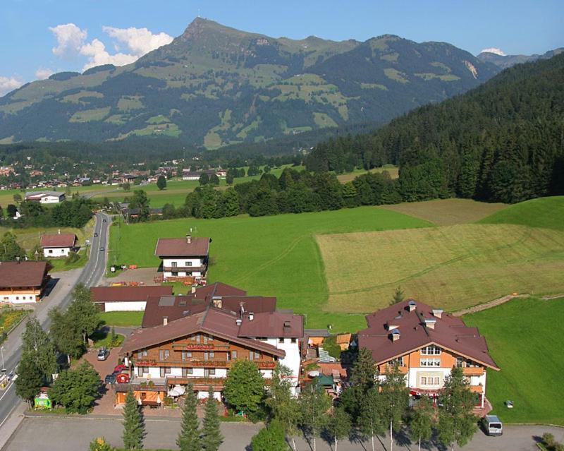 Sport Und Familienhotel Klausen Kirchberg in Tirol Exterior photo