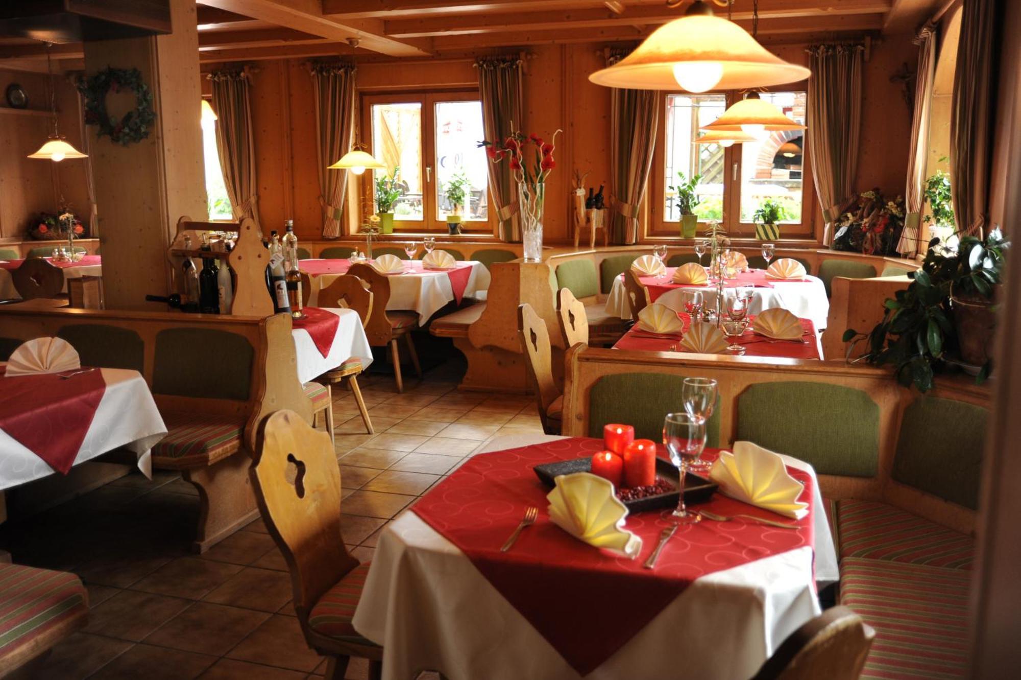 Sport Und Familienhotel Klausen Kirchberg in Tirol Exterior photo